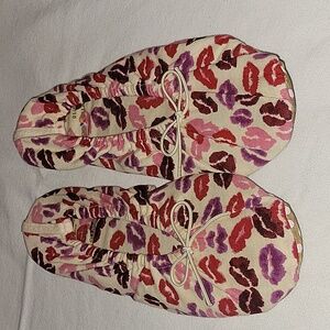 Dreams Lips 💋 Slippers